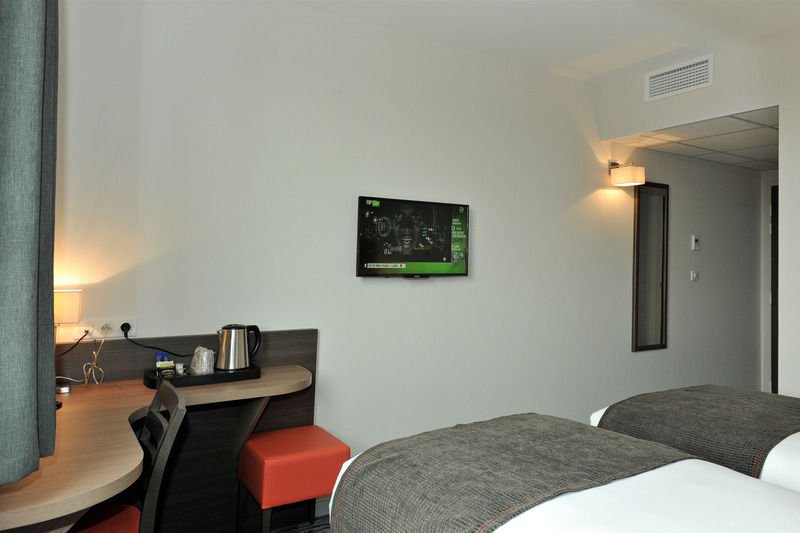 Dios Hotel Bruguieres Экстерьер фото
